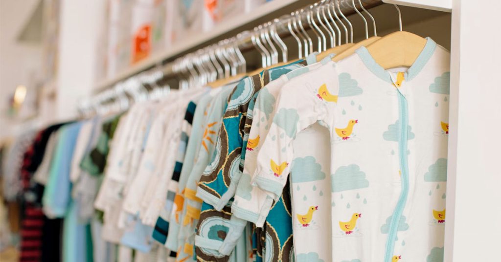 Free Dog Stuff 30+ Dog Freebies for Your Fur Baby DealTrunk